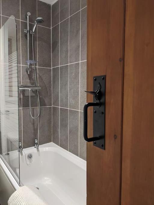 Baker'S Cottage, Urban Spa And Garden Bar Evesham Esterno foto